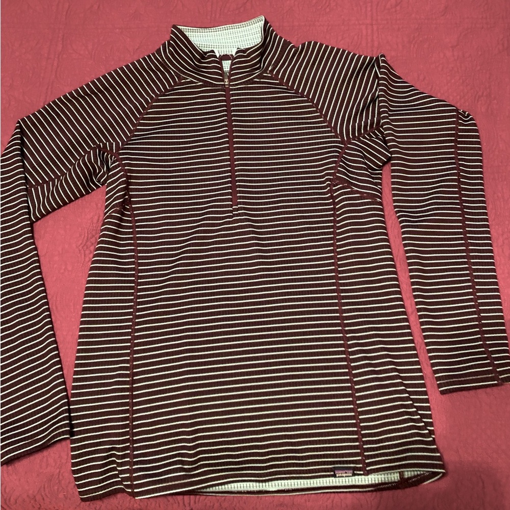 Patagonia qtr zip pull over